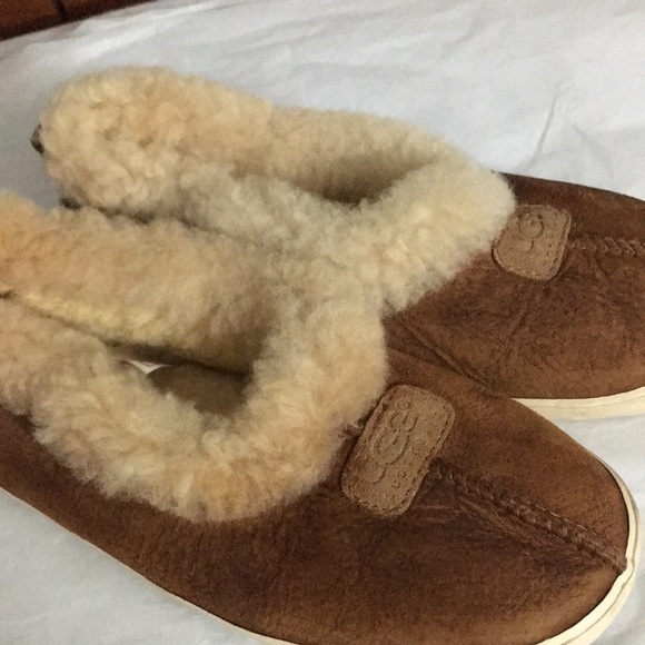 UGG SIZE 6 brown Tan use been wash - Picture 2 of 9